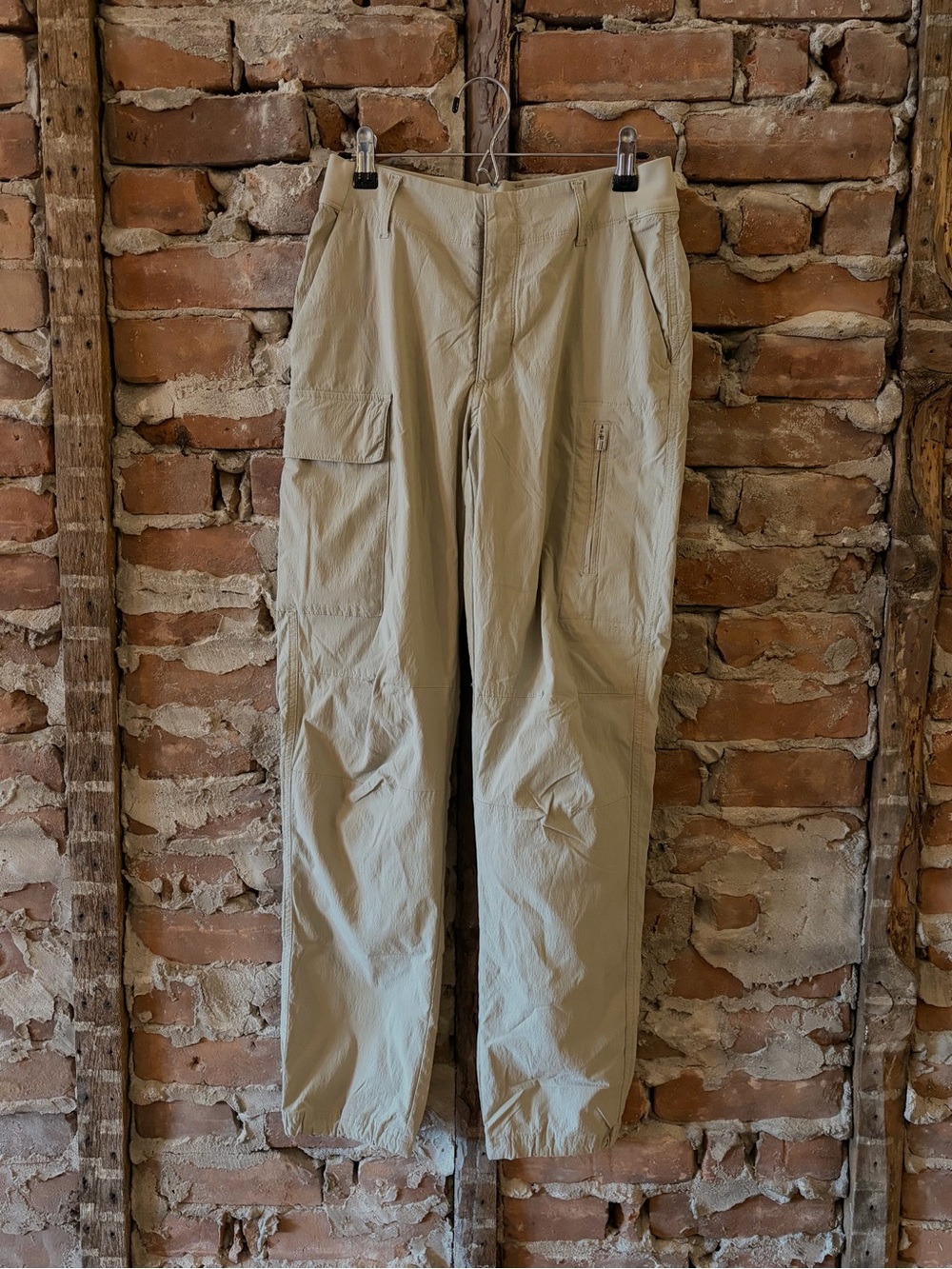Athleta Trekkie Utility Cargo Pant